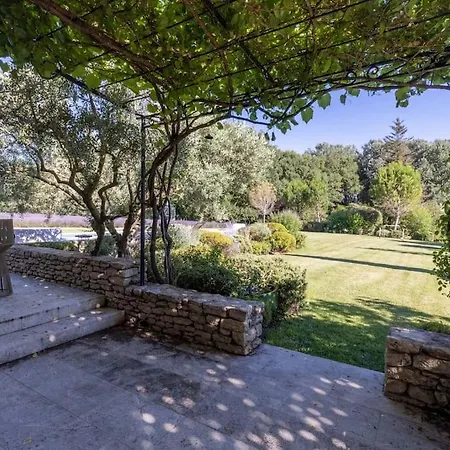 Fanny Villa Gordes
