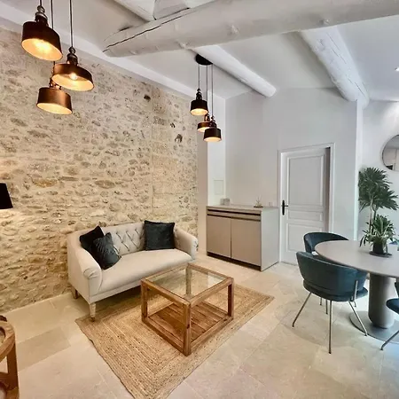 Fanny Villa Gordes